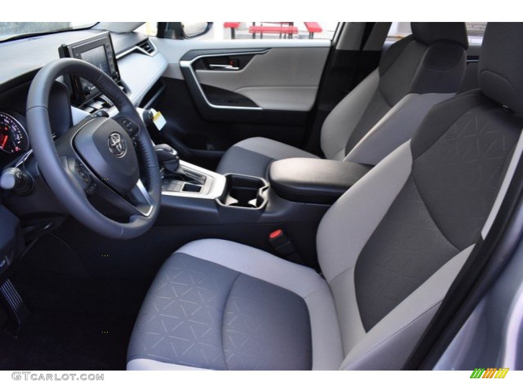 2019 RAV4 XLE AWD - Silver Sky Metallic / Light Gray photo #6