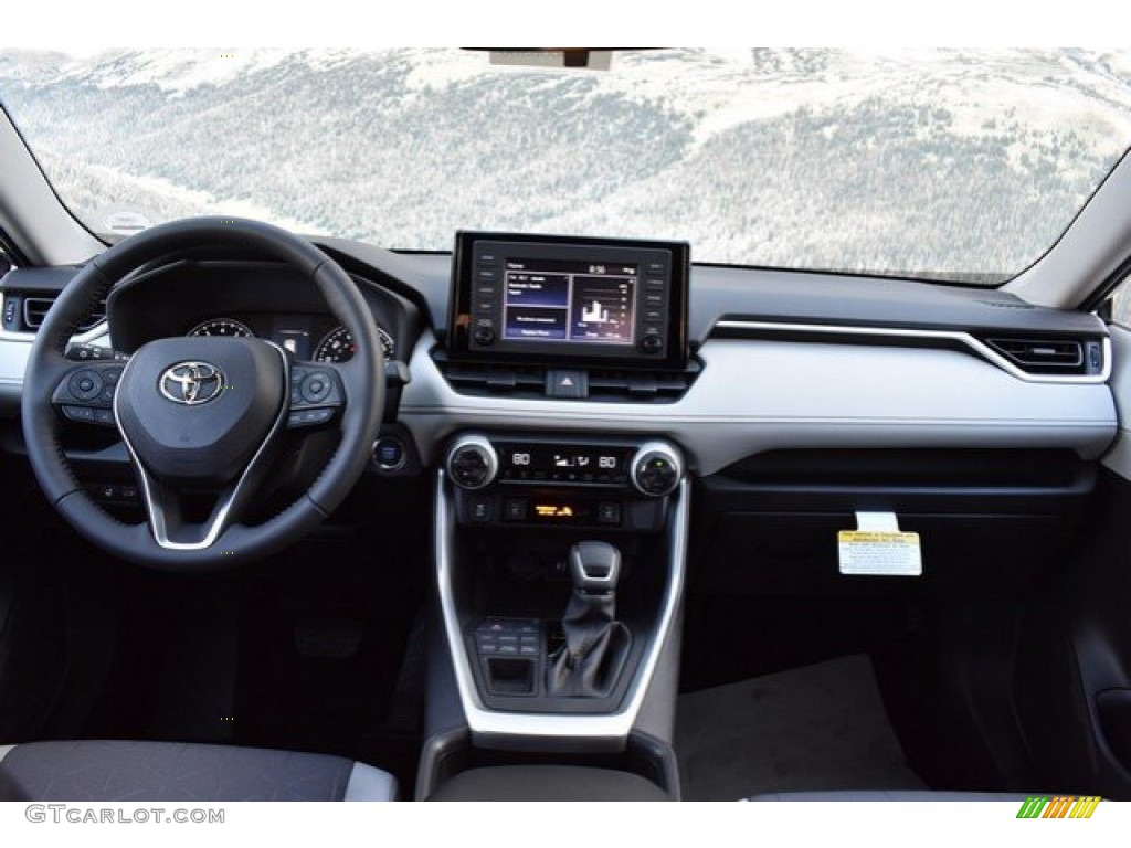 2019 RAV4 XLE AWD - Silver Sky Metallic / Light Gray photo #8