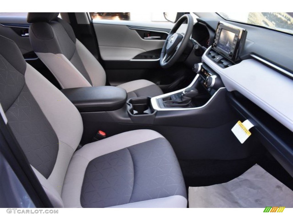 2019 RAV4 XLE AWD - Silver Sky Metallic / Light Gray photo #12