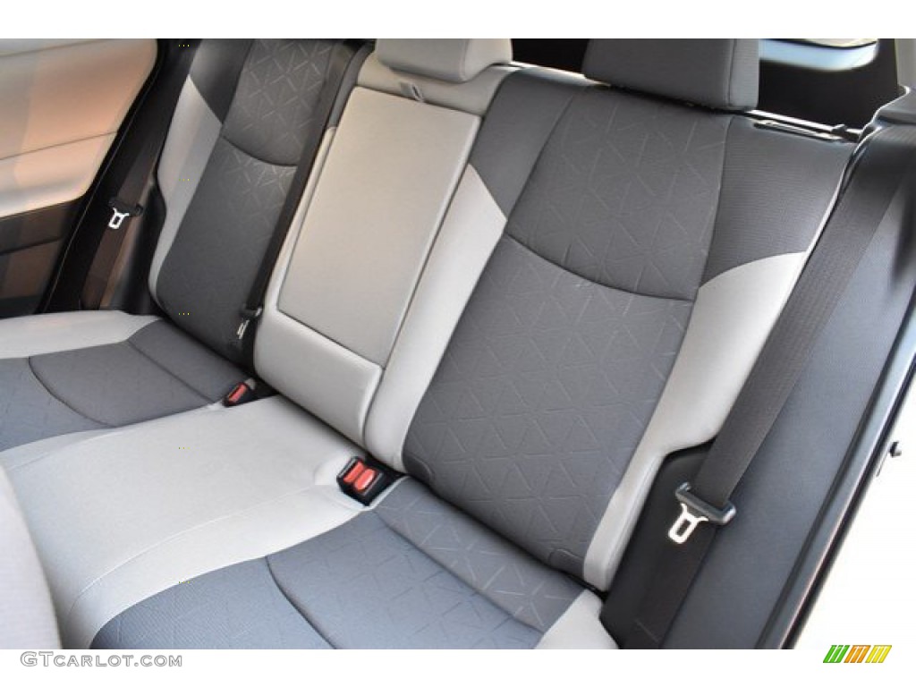 2019 RAV4 XLE AWD - Silver Sky Metallic / Light Gray photo #16