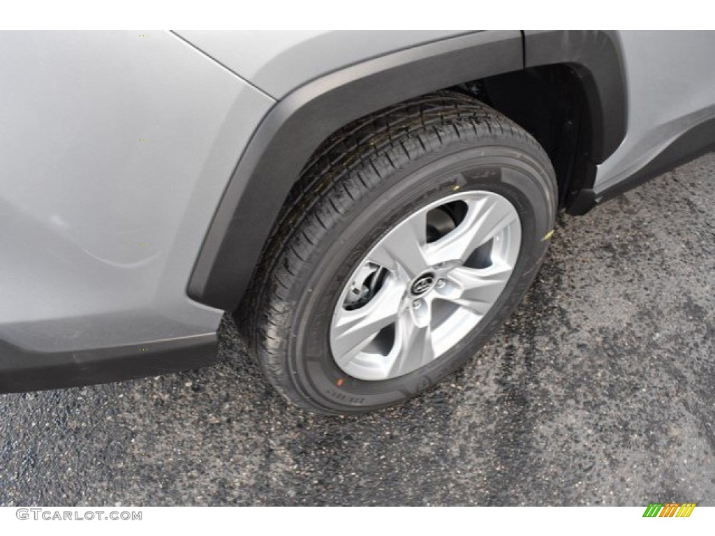 2019 RAV4 XLE AWD - Silver Sky Metallic / Light Gray photo #35