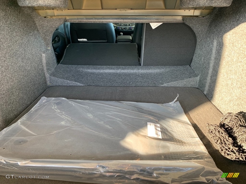 2019 Chevrolet Impala LT Trunk Photo #131319951