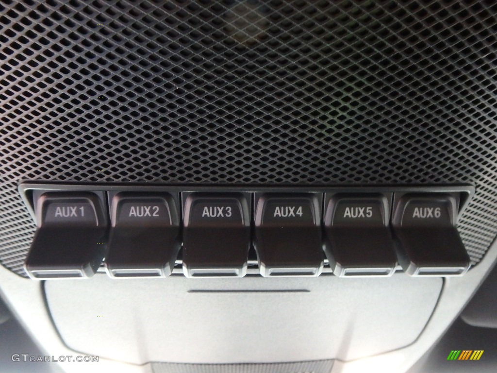 2019 Ford F150 SVT Raptor SuperCrew 4x4 Controls Photo #131322321