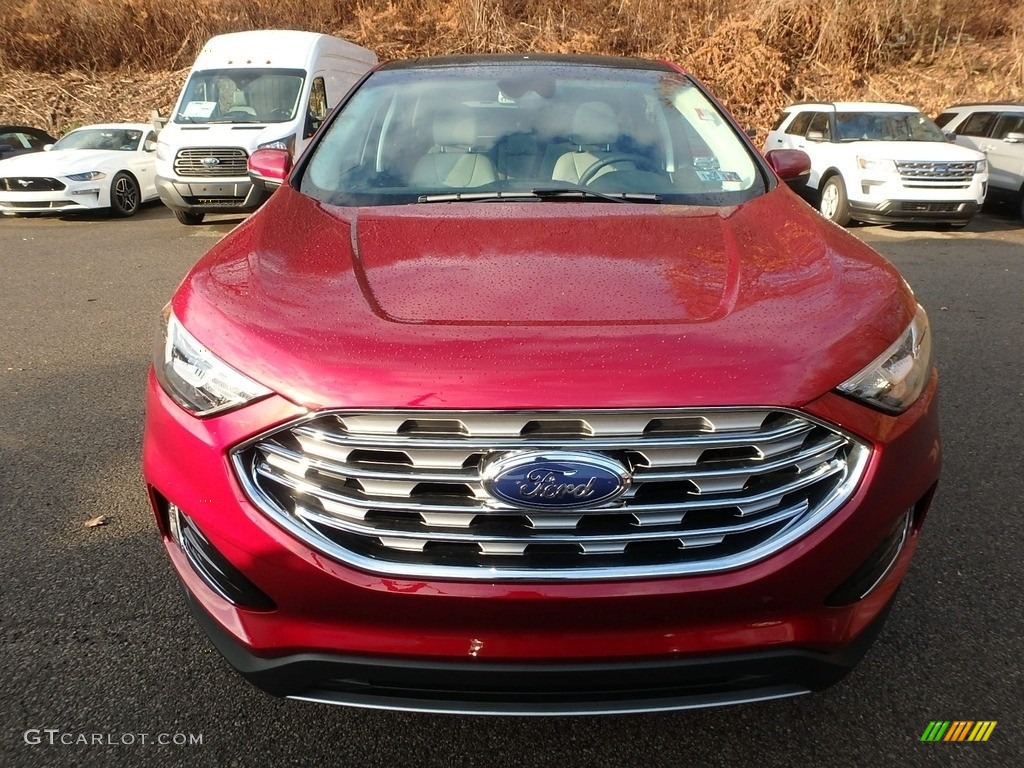 2019 Edge Titanium AWD - Ruby Red / Ceramic photo #8