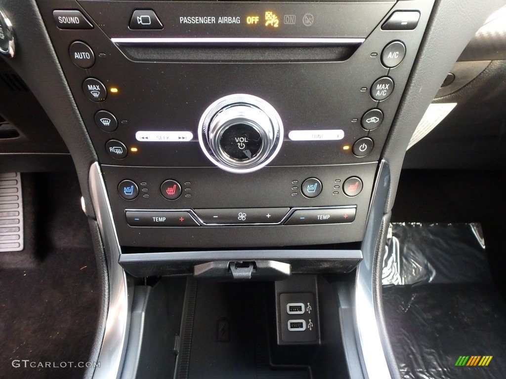 2019 Ford Edge ST AWD Controls Photo #131325123