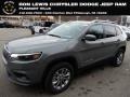 Sting-Gray - Cherokee Latitude Plus 4x4 Photo No. 1