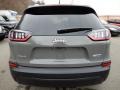 Sting-Gray - Cherokee Latitude Plus 4x4 Photo No. 4