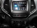 Sting-Gray - Cherokee Latitude Plus 4x4 Photo No. 20