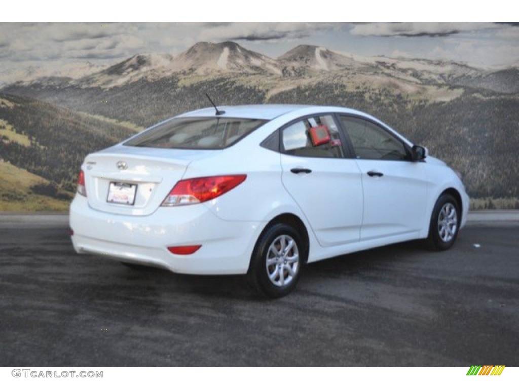 2012 Accent GLS 4 Door - Century White / Beige photo #3