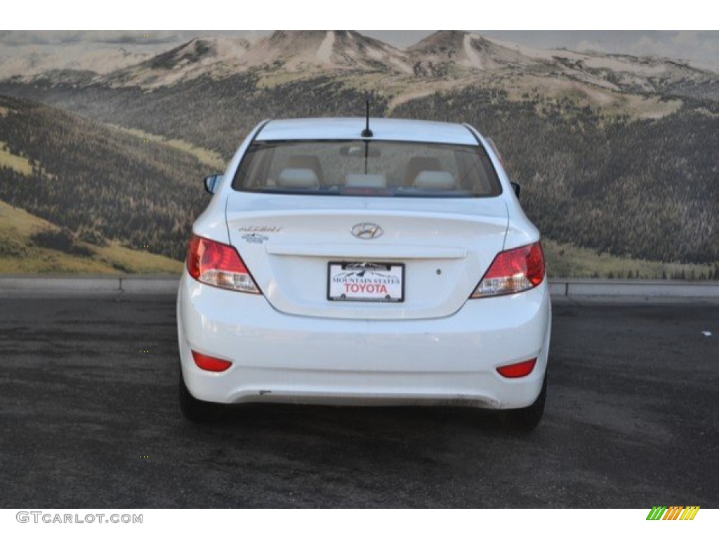 2012 Accent GLS 4 Door - Century White / Beige photo #9