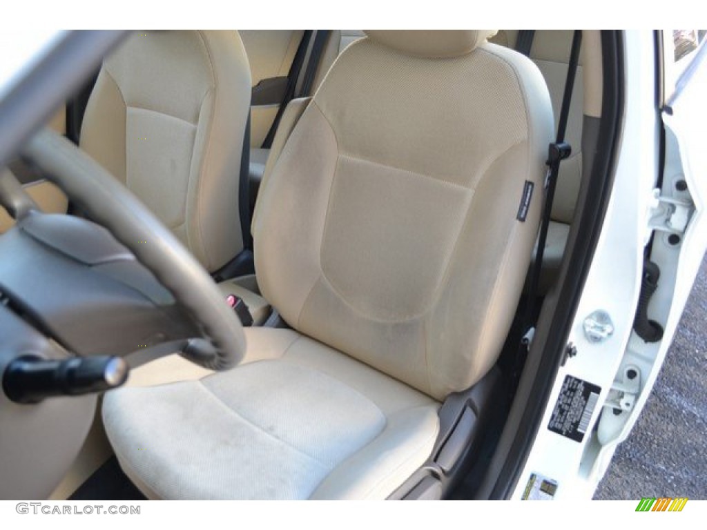 2012 Accent GLS 4 Door - Century White / Beige photo #12