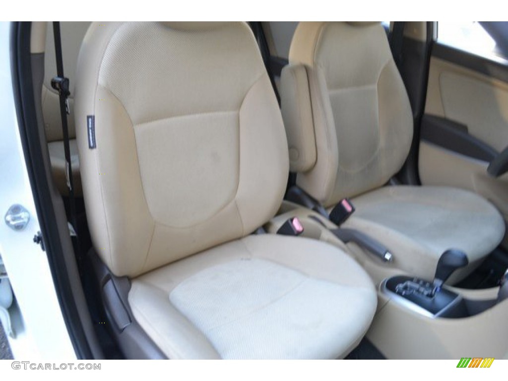 2012 Accent GLS 4 Door - Century White / Beige photo #18