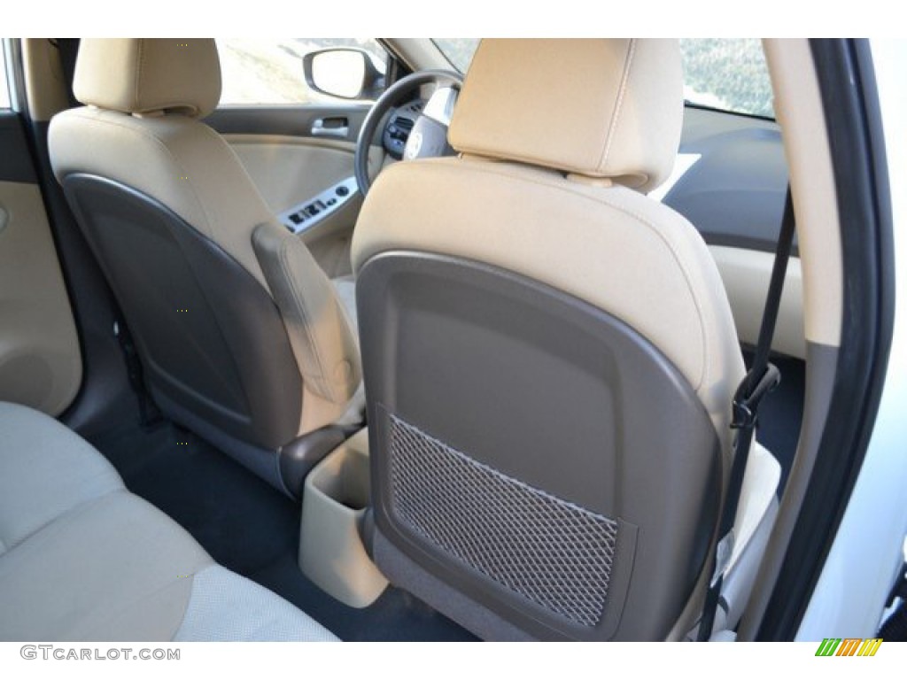 2012 Accent GLS 4 Door - Century White / Beige photo #20