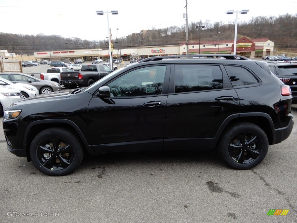 2019 Cherokee Latitude Plus 4x4 - Diamond Black Crystal Pearl / Black photo #2