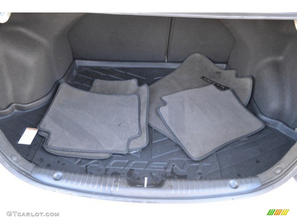 2012 Accent GLS 4 Door - Century White / Beige photo #26