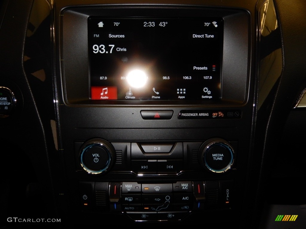 2019 Explorer XLT 4WD - Magnetic / Medium Black photo #15