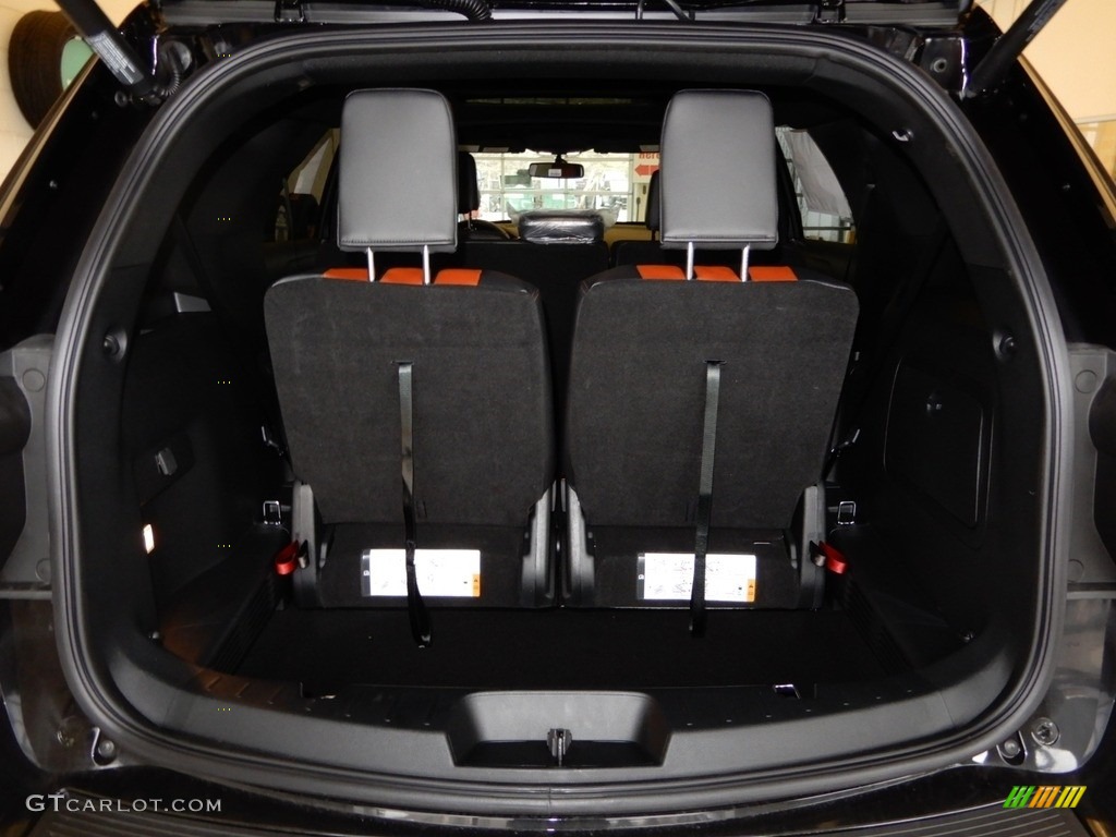 2019 Explorer XLT 4WD - Agate Black / Medium Black/Desert Copper photo #3