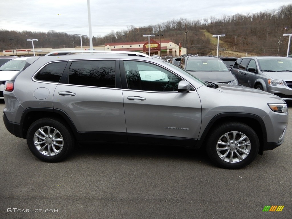 2019 Cherokee Latitude 4x4 - Billet Silver Metallic / Black photo #7