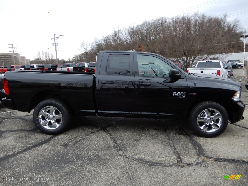 2019 1500 Classic Express Quad Cab 4x4 - Brilliant Black Crystal Pearl / Black/Diesel Gray photo #7
