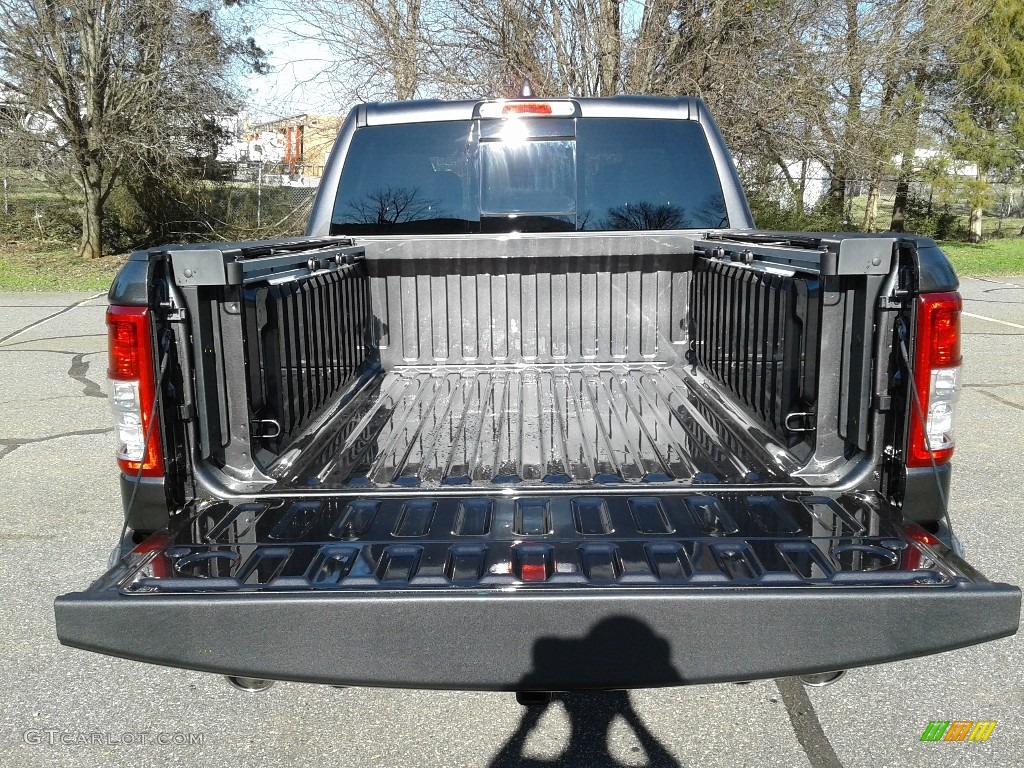 2019 1500 Big Horn Crew Cab - Granite Crystal Metallic / Black/Diesel Gray photo #13