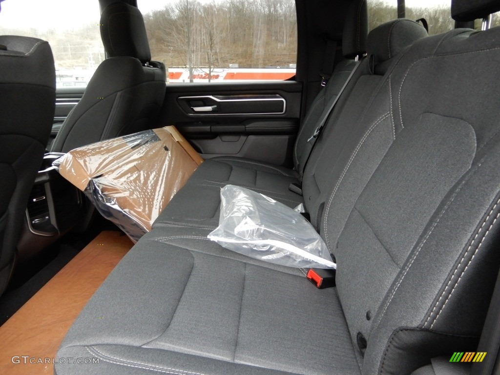 2019 1500 Big Horn Crew Cab 4x4 - Diamond Black Crystal Pearl / Black/Diesel Gray photo #11
