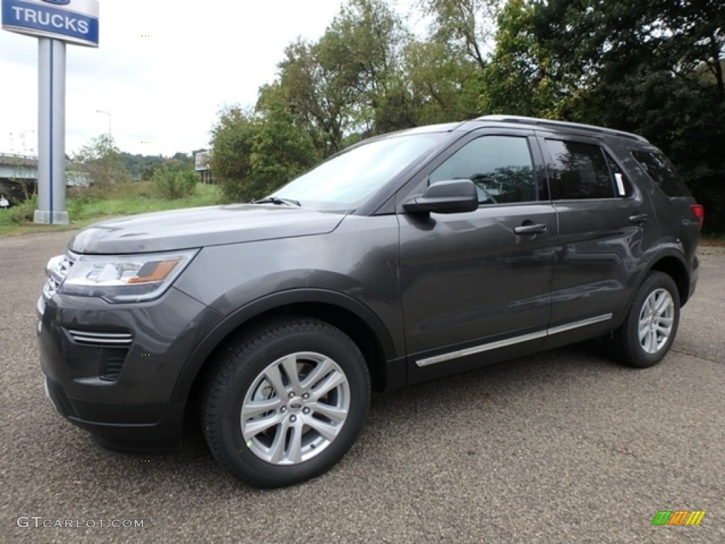 2019 Explorer XLT 4WD - Magnetic / Medium Black photo #7