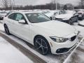 Front 3/4 View of 2019 4 Series 440i xDrive Coupe