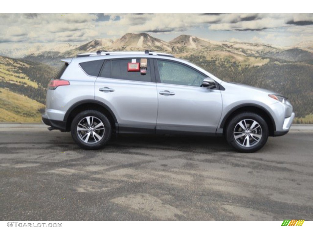 2016 RAV4 XLE AWD - Silver Sky Metallic / Ash photo #2