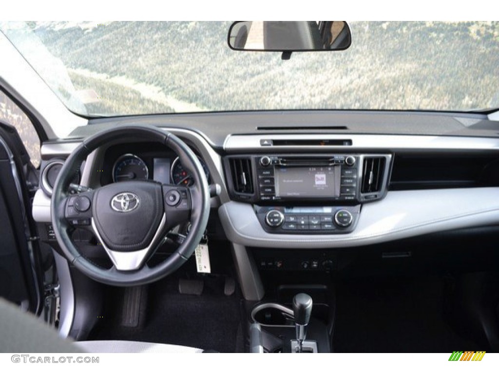 2016 RAV4 XLE AWD - Silver Sky Metallic / Ash photo #13