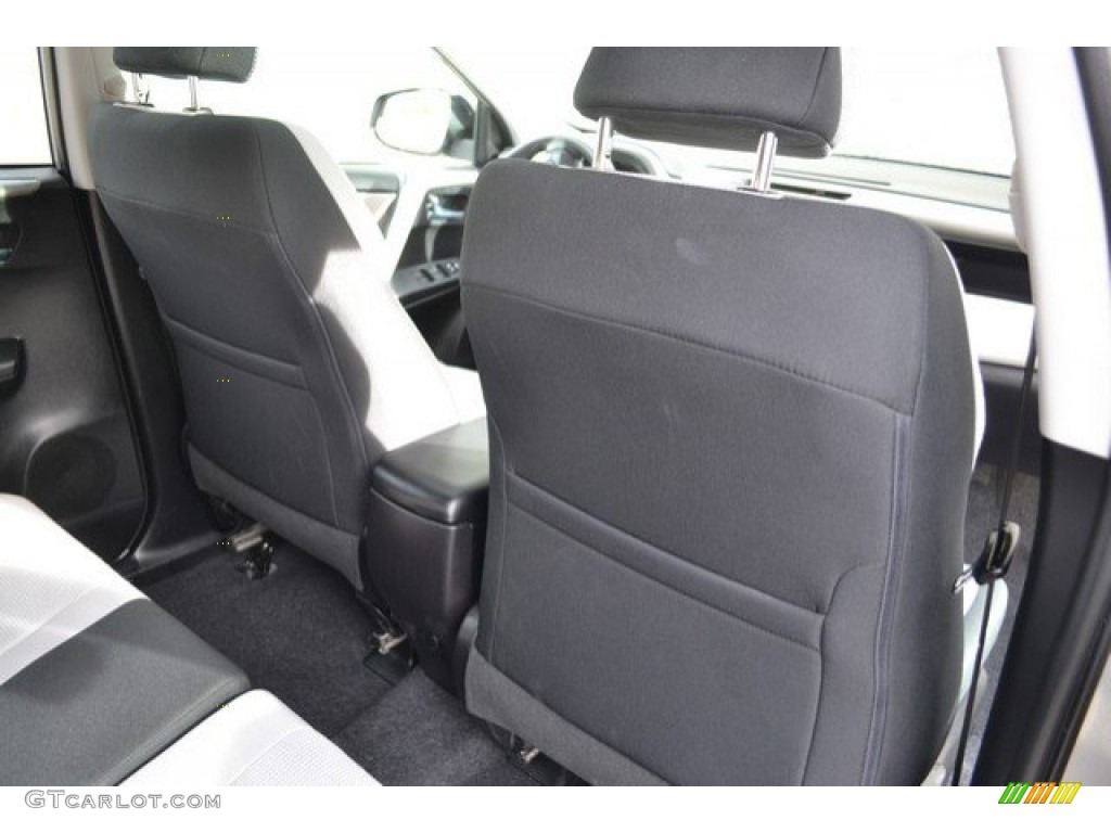 2016 RAV4 XLE AWD - Silver Sky Metallic / Ash photo #22