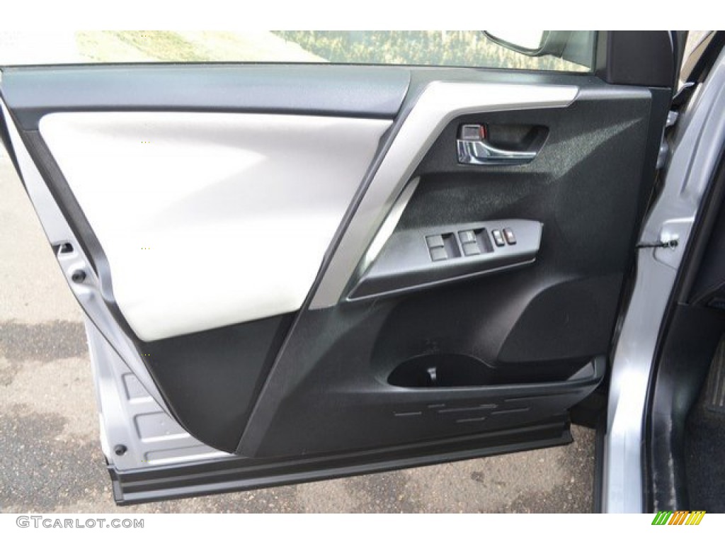 2016 RAV4 XLE AWD - Silver Sky Metallic / Ash photo #25