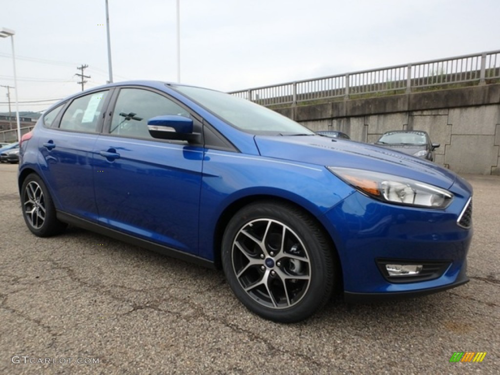 2018 Focus SEL Hatch - Lightning Blue / Charcoal Black photo #9