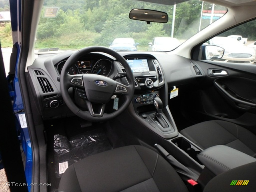 2018 Focus SEL Hatch - Lightning Blue / Charcoal Black photo #13