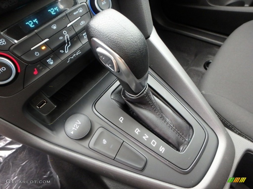 2018 Focus SEL Hatch - Lightning Blue / Charcoal Black photo #20