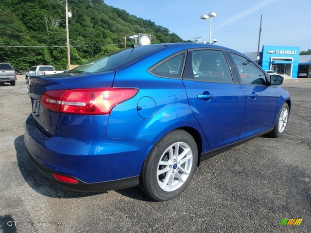 2018 Focus SE Sedan - Lightning Blue / Charcoal Black photo #2