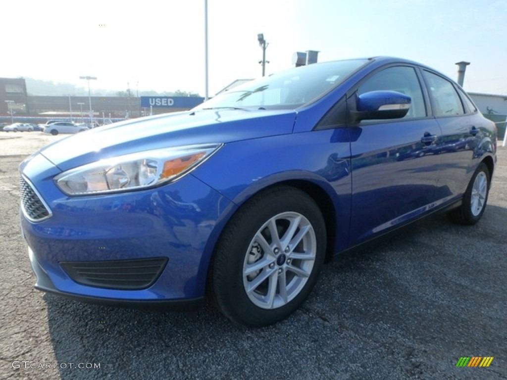 2018 Focus SE Sedan - Lightning Blue / Charcoal Black photo #6