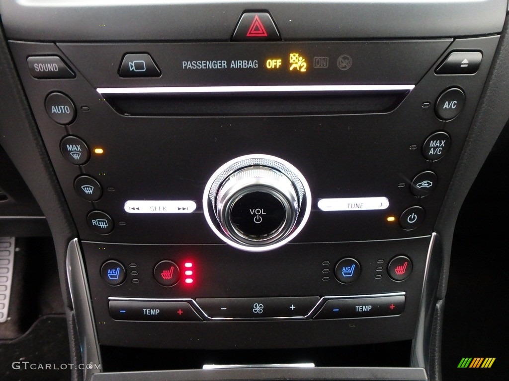 2019 Ford Edge Titanium AWD Controls Photo #131347043