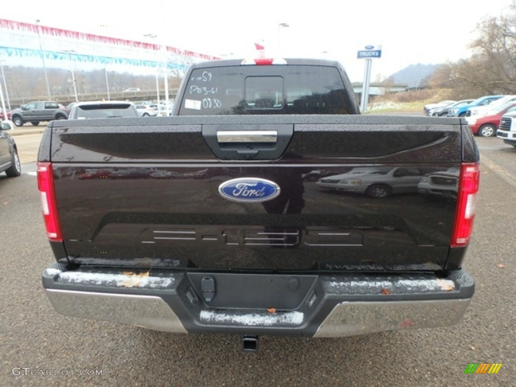 2019 F150 XLT SuperCrew 4x4 - Magma Red / Earth Gray photo #3