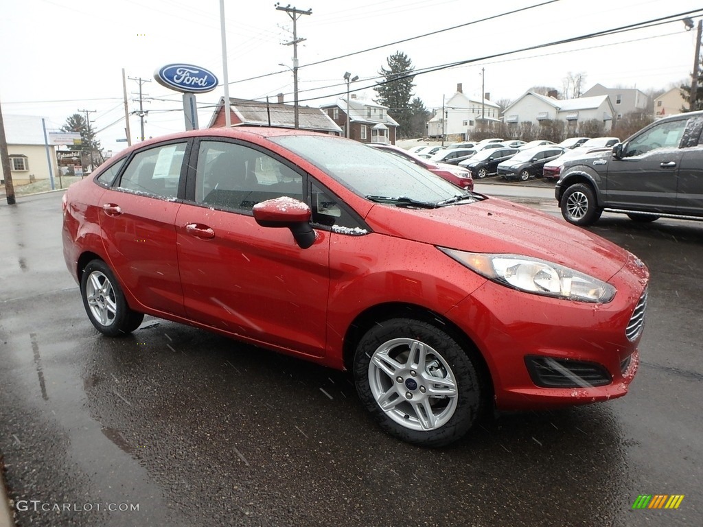Hot Pepper Red 2019 Ford Fiesta SE Sedan Exterior Photo #131347670
