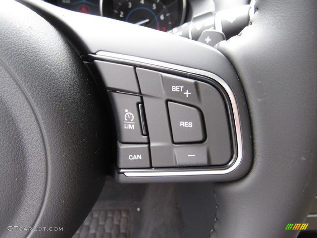 2019 Jaguar XE Premium AWD Latte Steering Wheel Photo #131355892