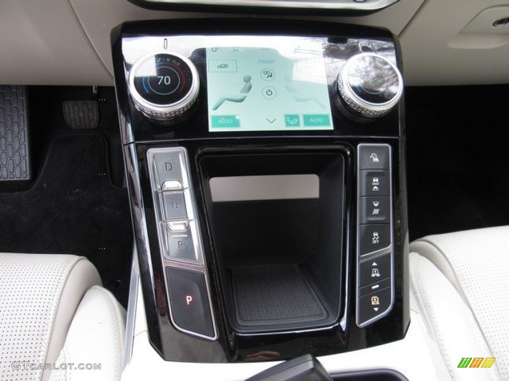 2019 Jaguar I-PACE First Edition AWD Controls Photos
