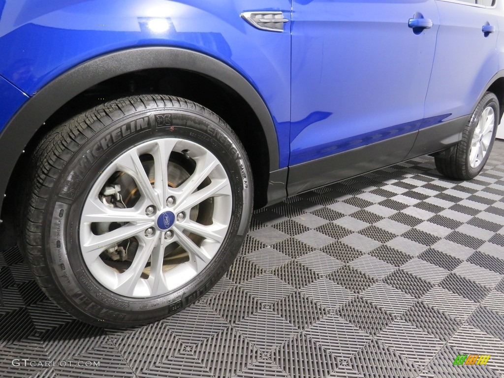 2018 Escape SE 4WD - Lightning Blue / Charcoal Black photo #13