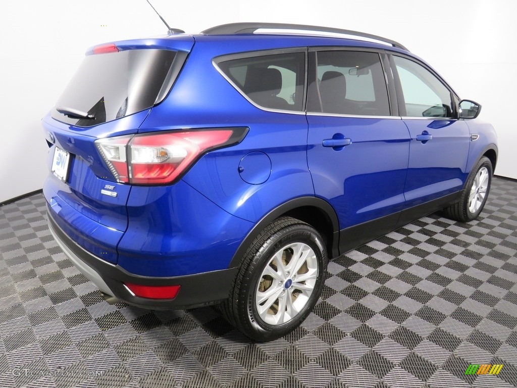 2018 Escape SE 4WD - Lightning Blue / Charcoal Black photo #22