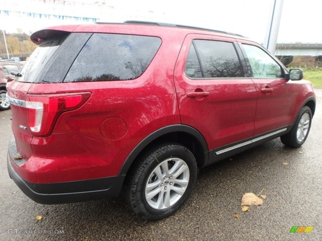 2019 Explorer XLT 4WD - Ruby Red / Medium Black photo #2