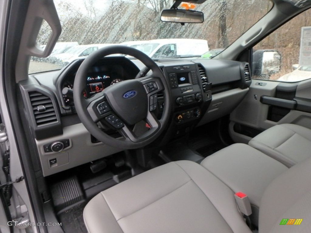 2019 F150 XL SuperCab 4x4 - Ingot Silver / Earth Gray photo #13