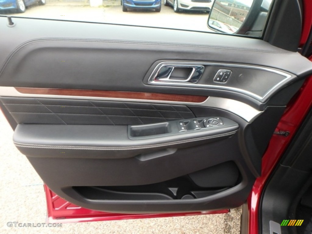 2018 Ford Explorer Platinum 4WD Ebony Black Door Panel Photo #131358689