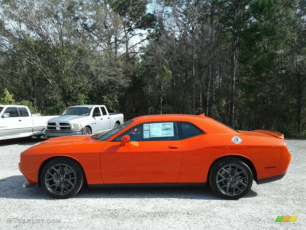 Go Mango 2019 Dodge Challenger GT Exterior Photo #131359223