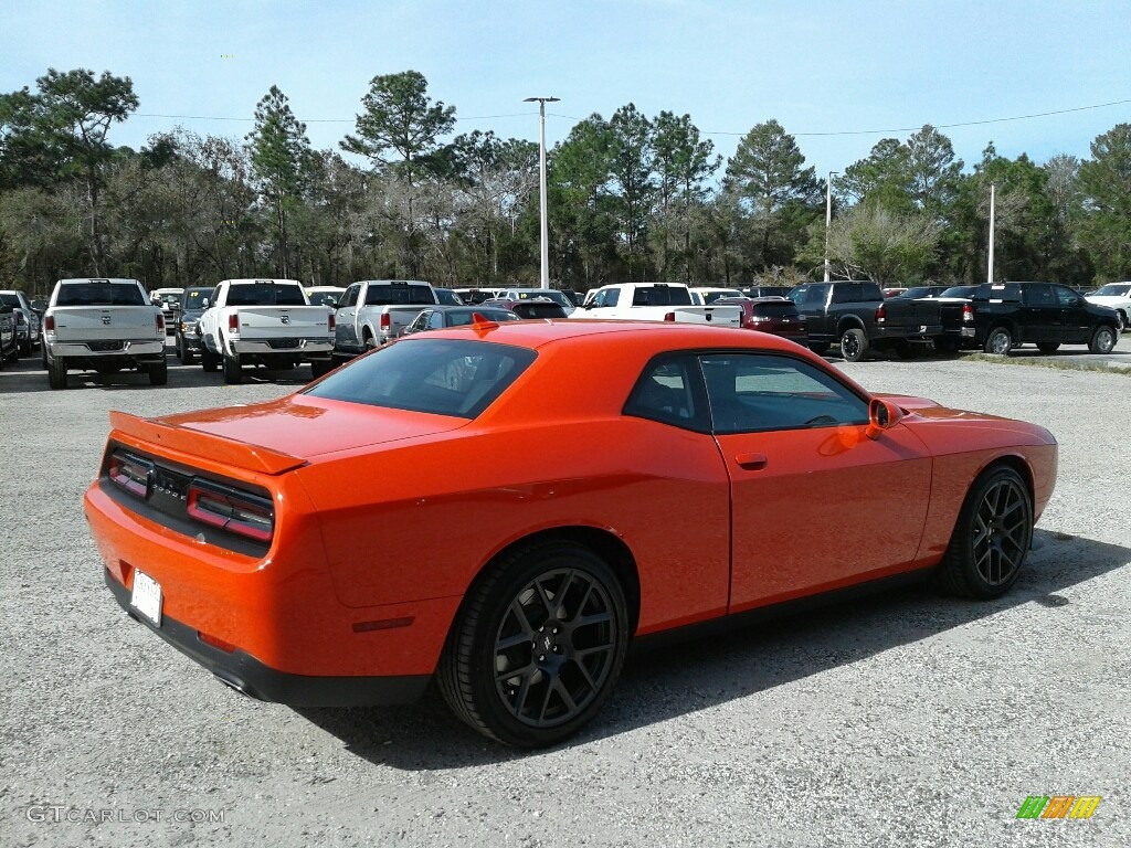 2019 Challenger GT - Go Mango / Black photo #5