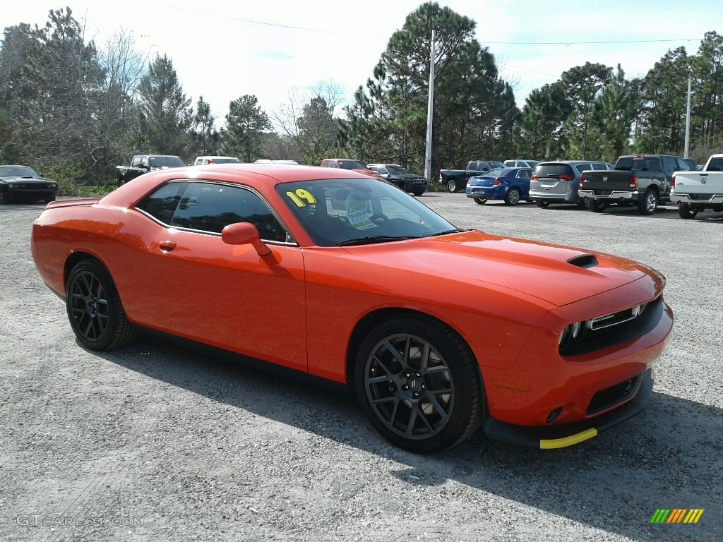 Go Mango 2019 Dodge Challenger GT Exterior Photo #131359367