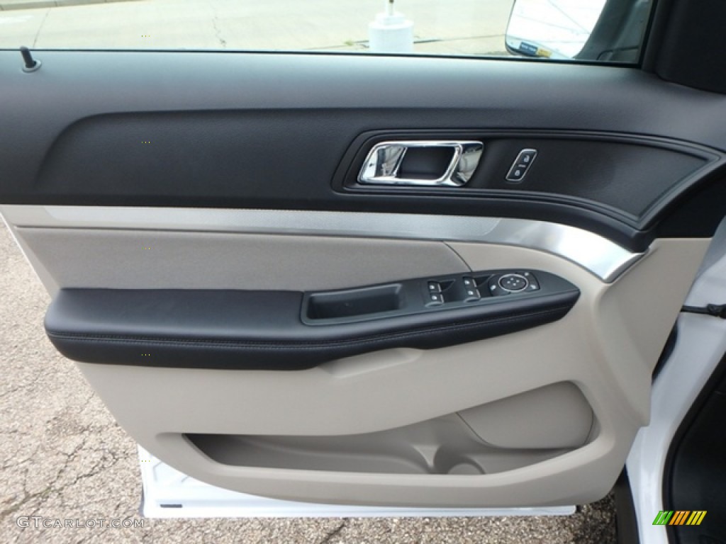 2018 Explorer FWD - Oxford White / Ebony Black photo #15
